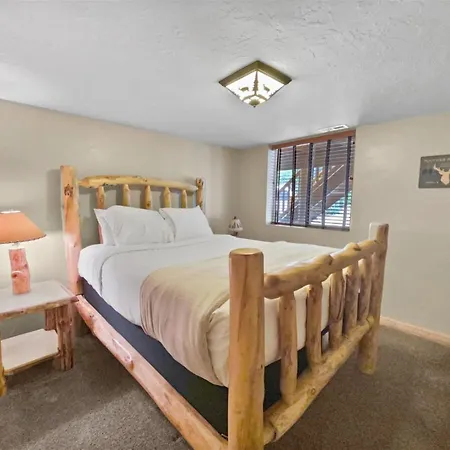 Roos Roost Villa